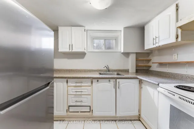 Additional image 34 of 154 Fitzgibbon Ave