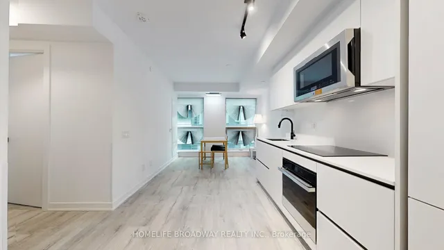 Additional image 20 of 327 King St Unit 1005