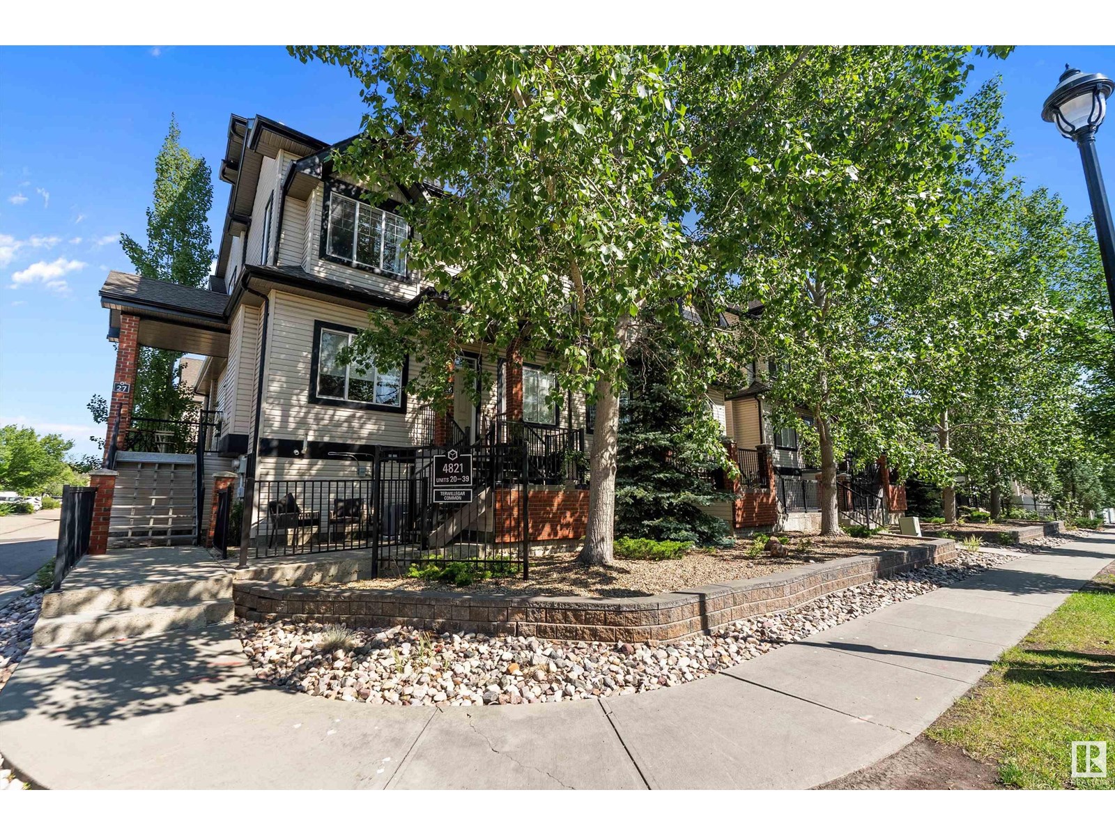 #24 4821 TERWILLEGAR CM NW|Edmonton, Alberta T6R0C5