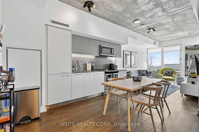 Additional image 4 of 15 Baseball Pl Unit 806