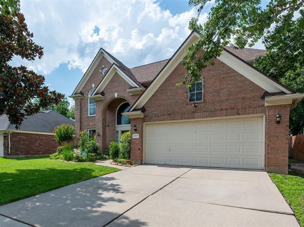 9422 Tallow Tree Dr, Houston, TX 77070