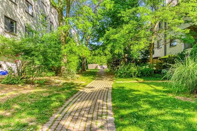 Additional image 29 of 1008 Falgarwood Dr Unit 2