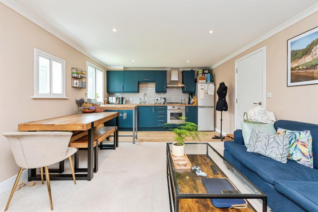 Additional image 14 of North Drive, Hatfield