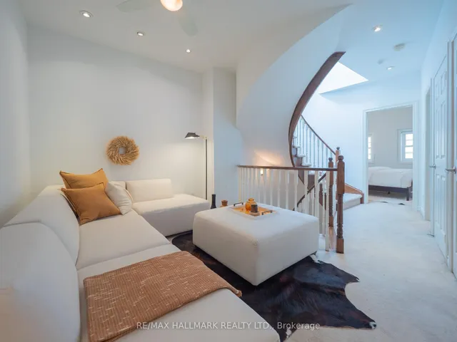 Additional image 30 of 1968 Bloor St Unit 11