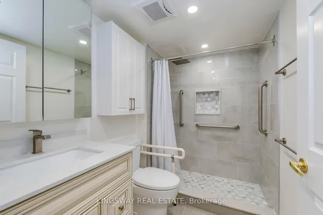 Additional image 31 of 35 Kingsbridge Garden Circ Unit 708