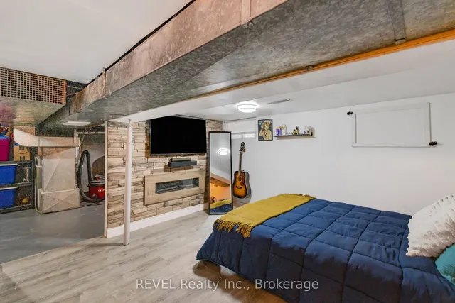 Additional image 27 of 25 Land St