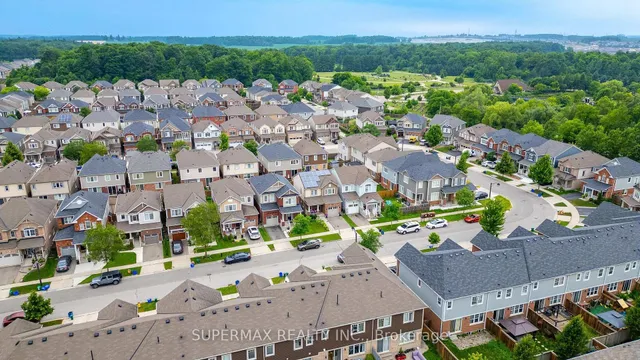 Additional image 35 of 263 Apple Hill Cres