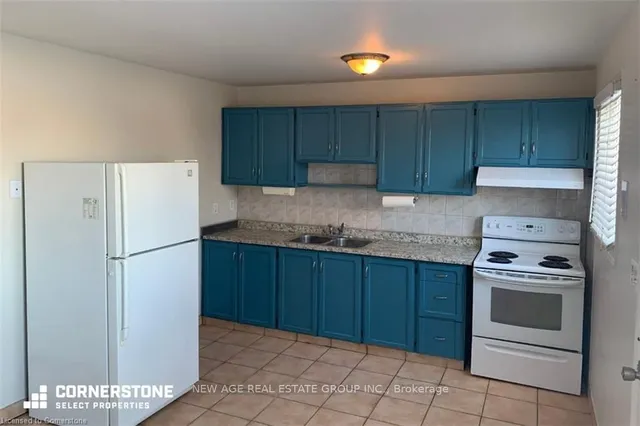 Additional image 2 of 40 SUMMERCREST Dr Unit 3