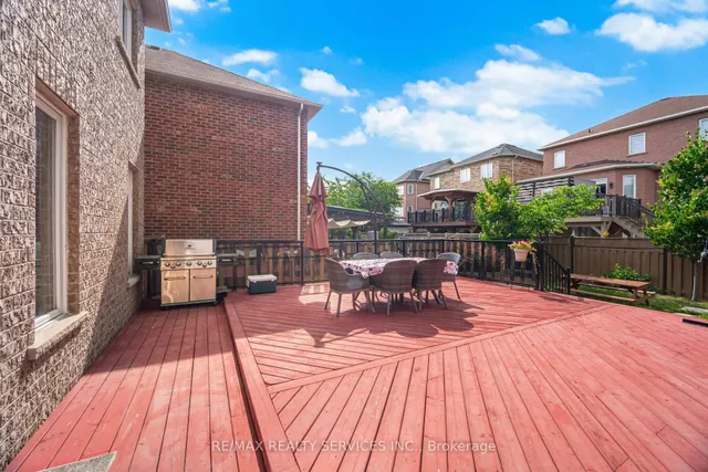 Additional image 39 of 75 Harbourtown Cres