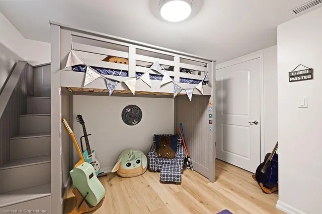 Additional image 40 of 32 Cumming Crt