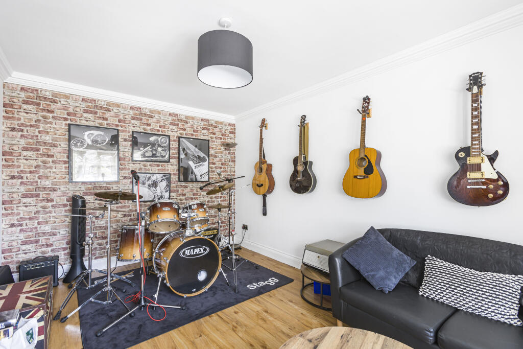 Additional image 8 of The Drive, Welwyn, Welwyn, AL6