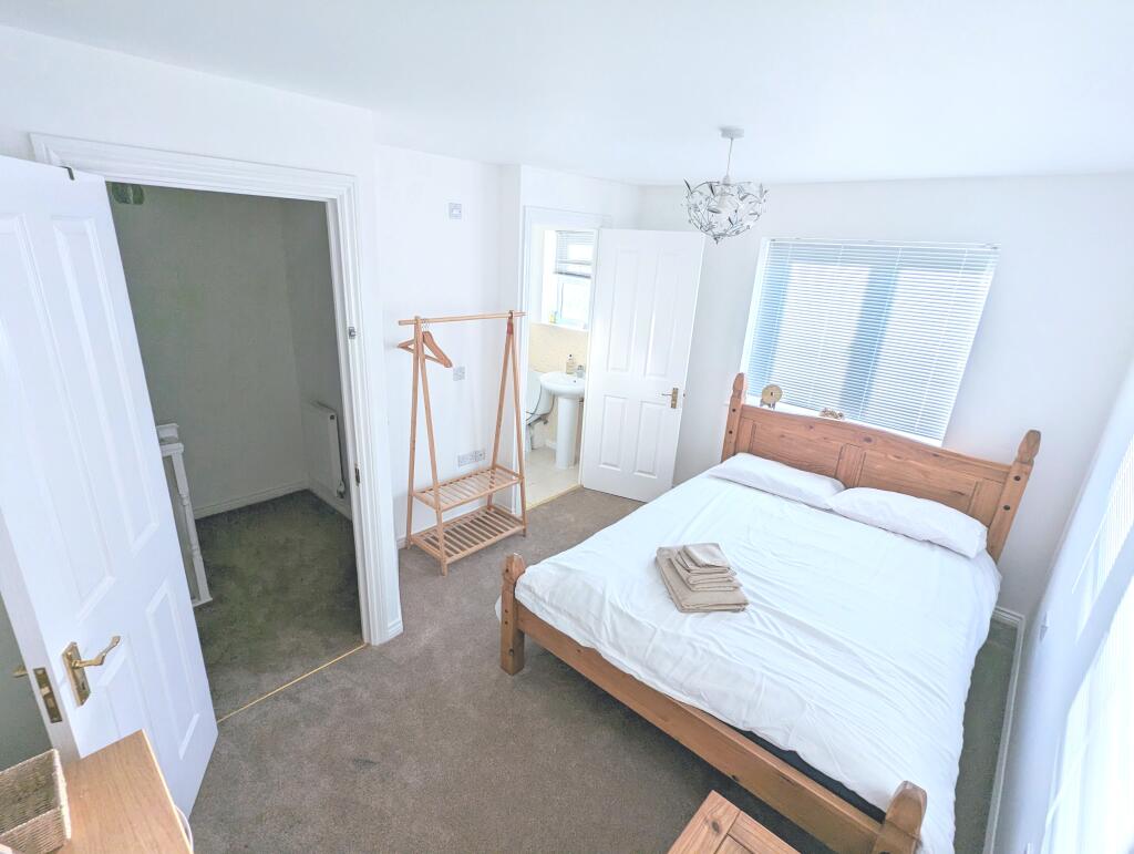 Additional image 6 of City View B23