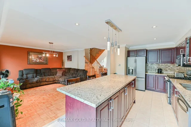 Additional image 16 of 48 Nostalgia Crt