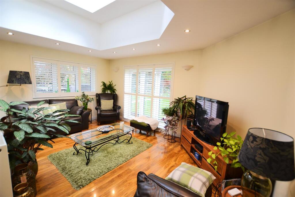 Additional image 7 of Churchill Crescent, Welham Green