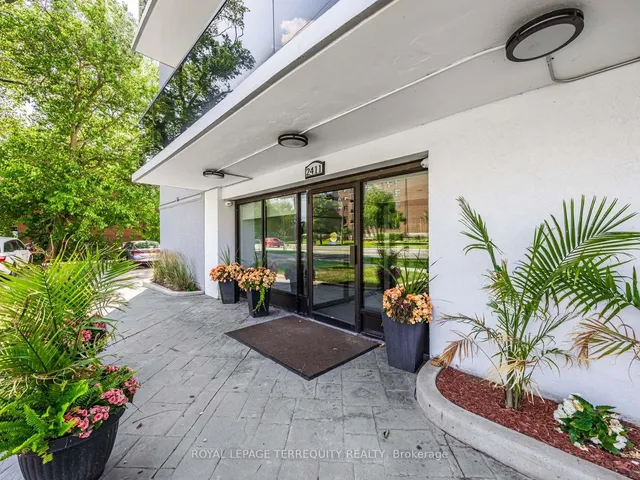 Additional image 2 of 2411 New St Unit 205