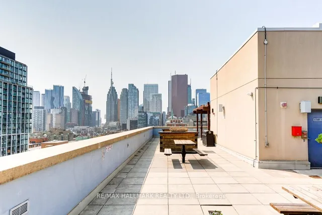 Additional image 22 of 230 King St Unit 911