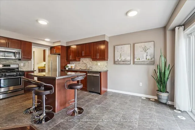 Additional image 3 of 661 Scott Blvd