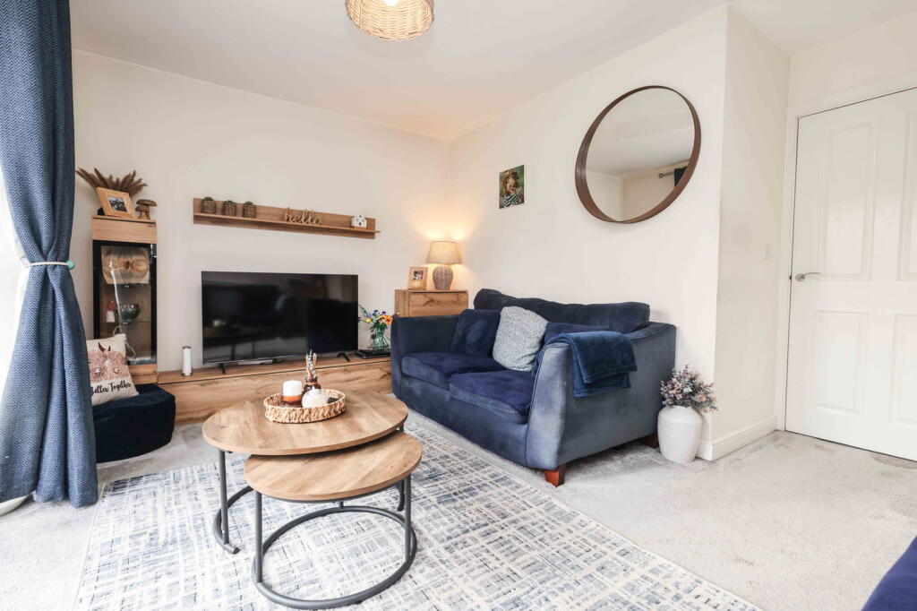 Additional image 5 of Compton Way B33