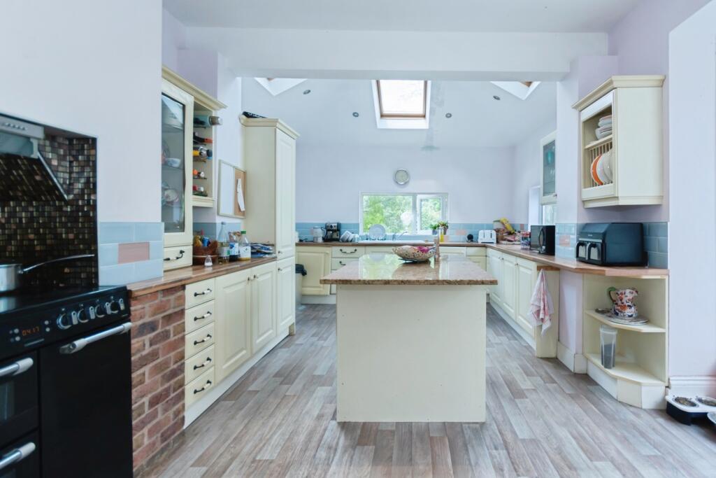 Additional image 18 of Olton Boulevard East, Birmingham, West Midlands, B27