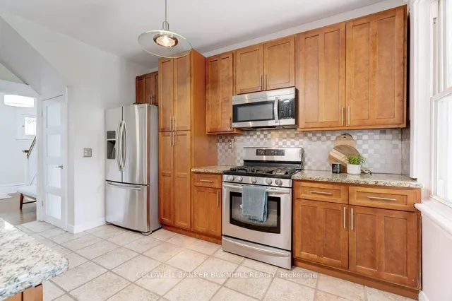 Additional image 8 of 550 Hughson St