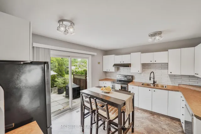 Additional image 12 of 247 St Andrews Dr