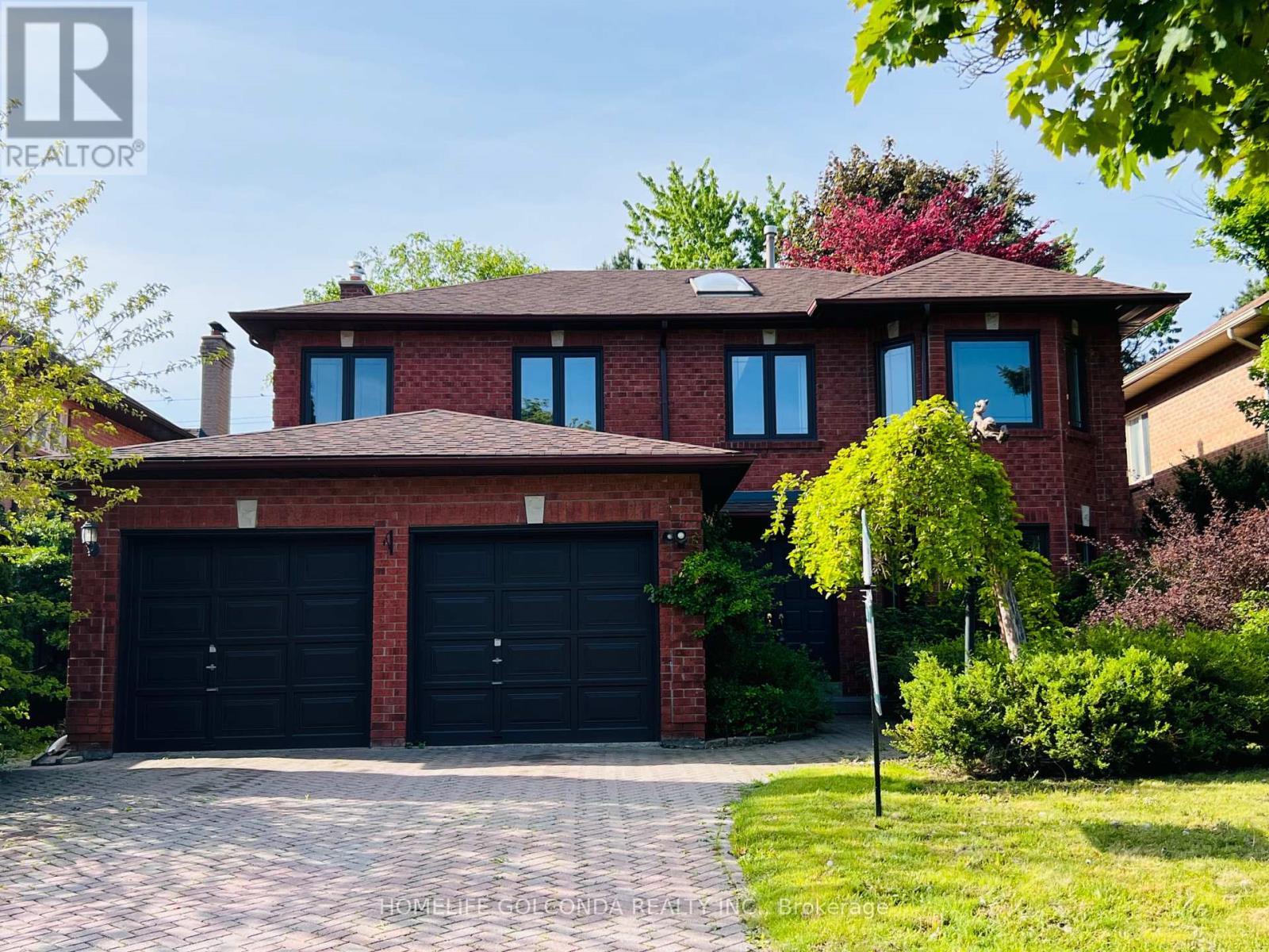 Property image for 47 SOMERSET CRESCENT|Richmond Hill (Observatory), Ontario L4C8N5