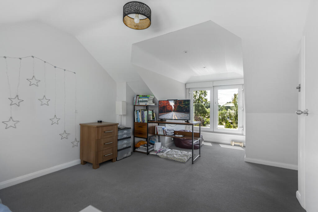 Additional image 12 of Kingshill Avenue, St. Albans, Hertfordshire, AL4