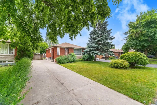 房产图片 4 - 121 Manning Ave