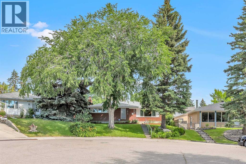 7019 Hunterbow Crescent NW|Calgary, Alberta T2K4R4