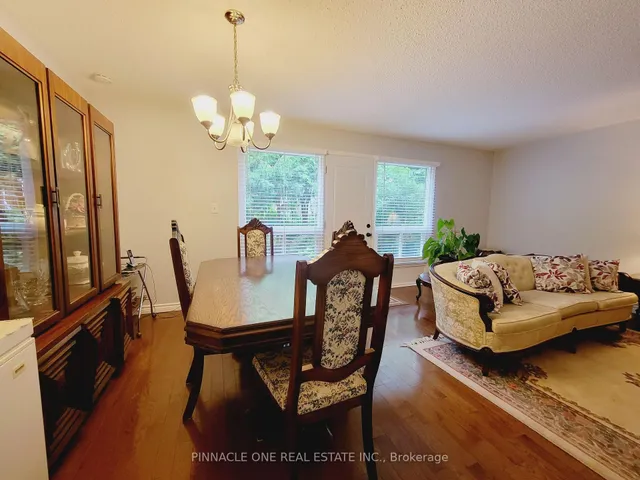 Additional image 15 of 61 Applegate Cres