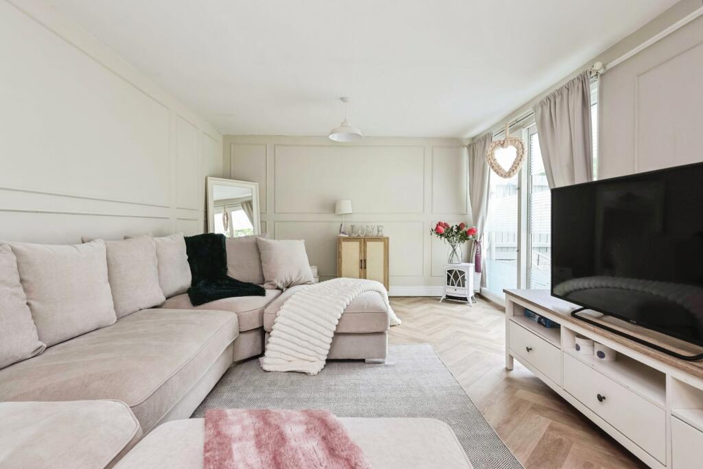 Additional image 2 of Auckland Drive, Birmingham, West Midlands, B36