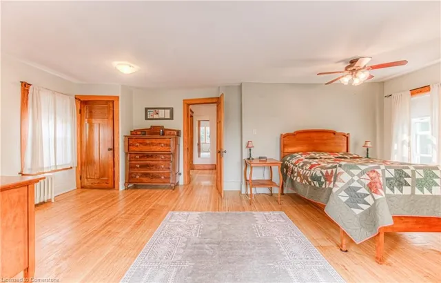 Additional image 24 of 120 Moore Ave