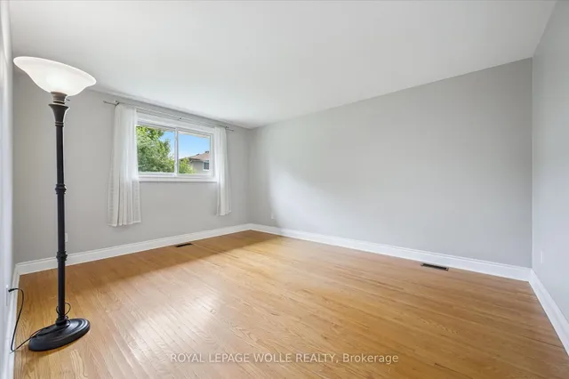 Additional image 23 of 29 Strathcona Cres