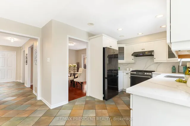 Additional image 20 of 14 Halldorson Tr