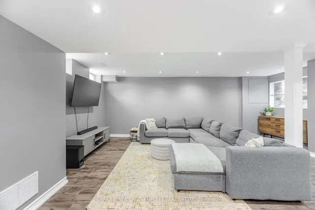 Additional image 28 of 56 Valonia Dr