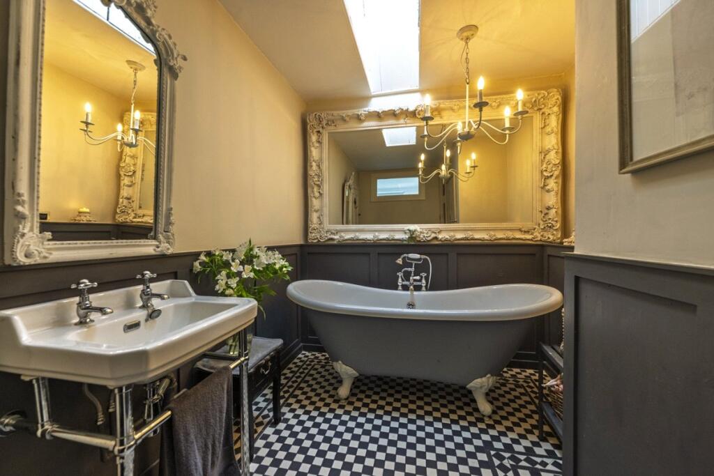 Additional image 11 of Waverley Place, Aberdeen, AB10