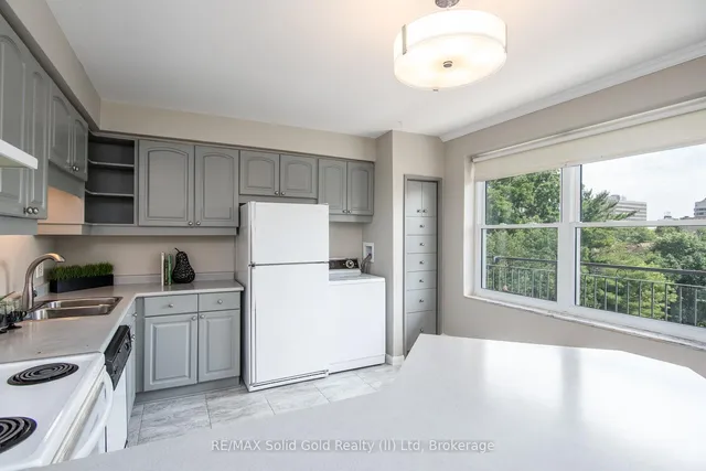 Additional image 15 of 43 Margaret Ave Unit 403