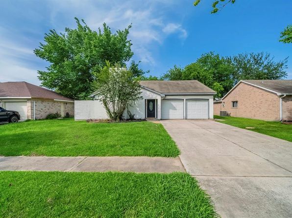 7218 Winding Trace Dr, Houston, TX 77086