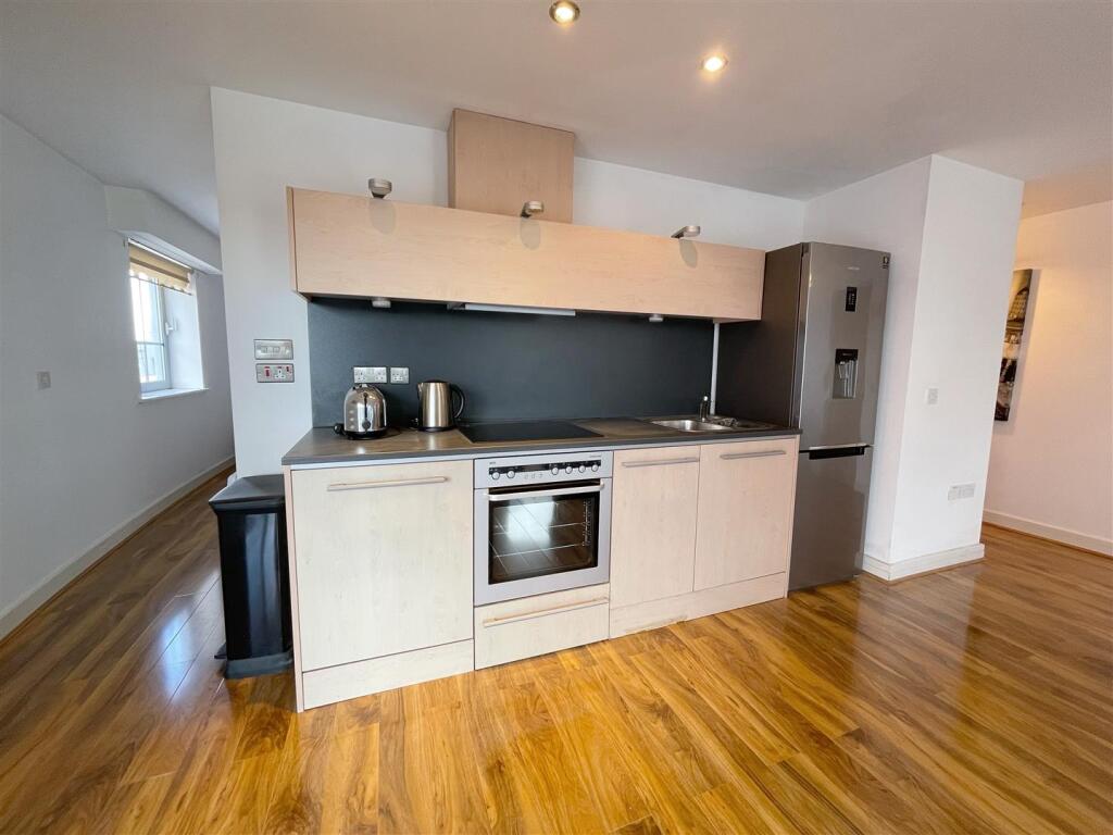 Additional image 5 of Islington Gates, 4 Fleet Street