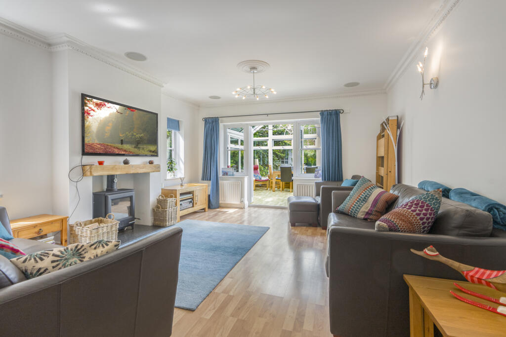 Additional image 9 of Bucknalls Drive, Bricket Wood, St. Albans, Hertfordshire, AL2