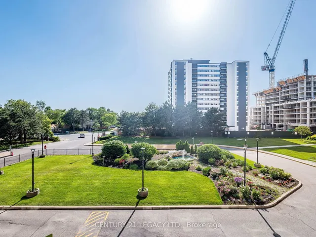 房产图片 32 - 多伦多西大道551号西区商场310单元