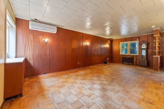 Additional image 16 of 102 Kalmar Ave