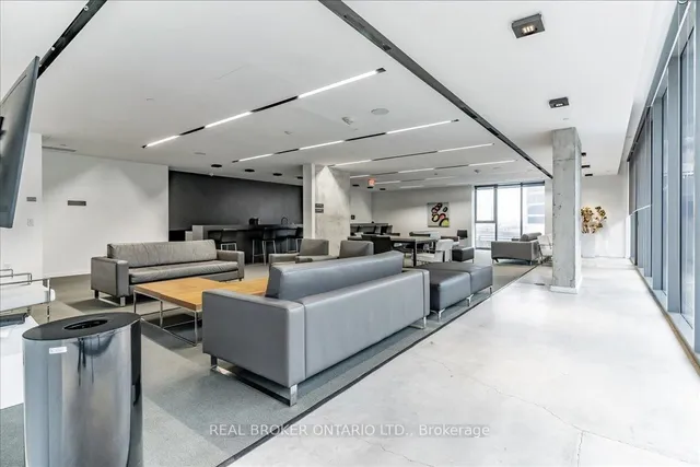 Additional image 21 of 32 Trolley Cres Unit 812