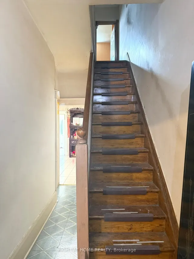 Additional image 15 of 665 Ossington Ave