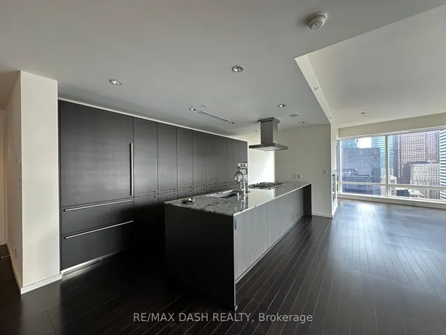 180 University Ave Unit 3209