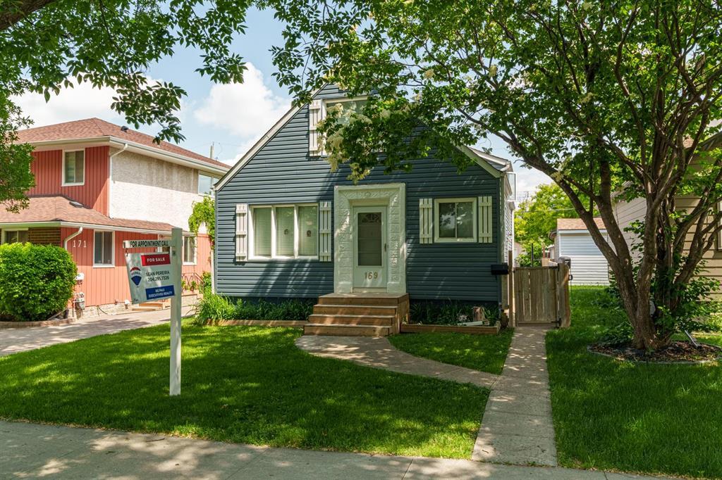169 Tait Avenue|Winnipeg, Manitoba R2V0K4