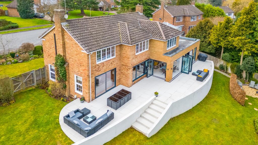 Additional image 2 of Stonemead, Welwyn Garden City, Hertfordshire, AL8 7LX