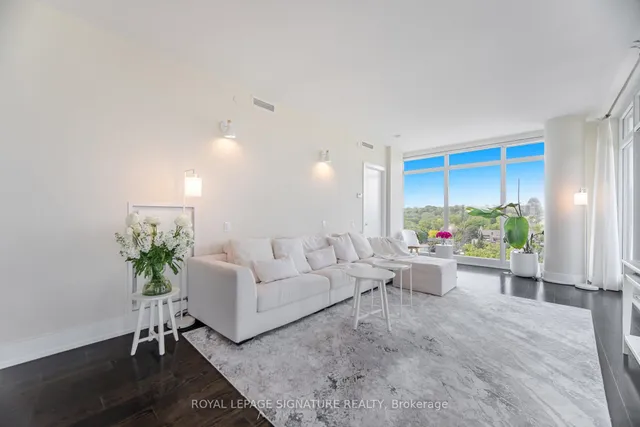 Additional image 18 of 170 Avenue Rd Unit 810