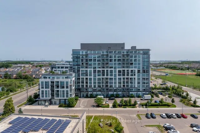 Additional image 3 of 1050 Main St Unit 1004