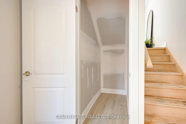 Additional image 27 of 183 Victoria St Unit 2